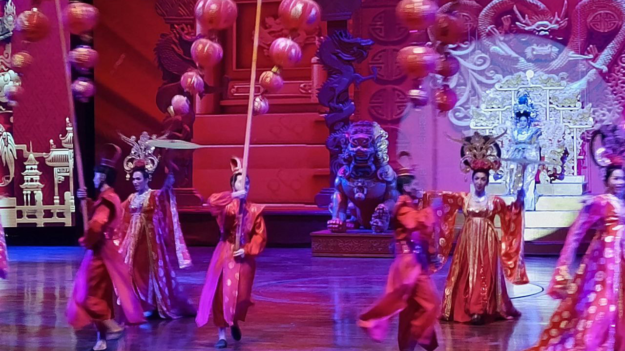 Театр Нонг Нуч и Cirque du Soleil: разные миры одного жанра